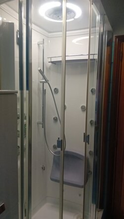 doccia idromassaggio